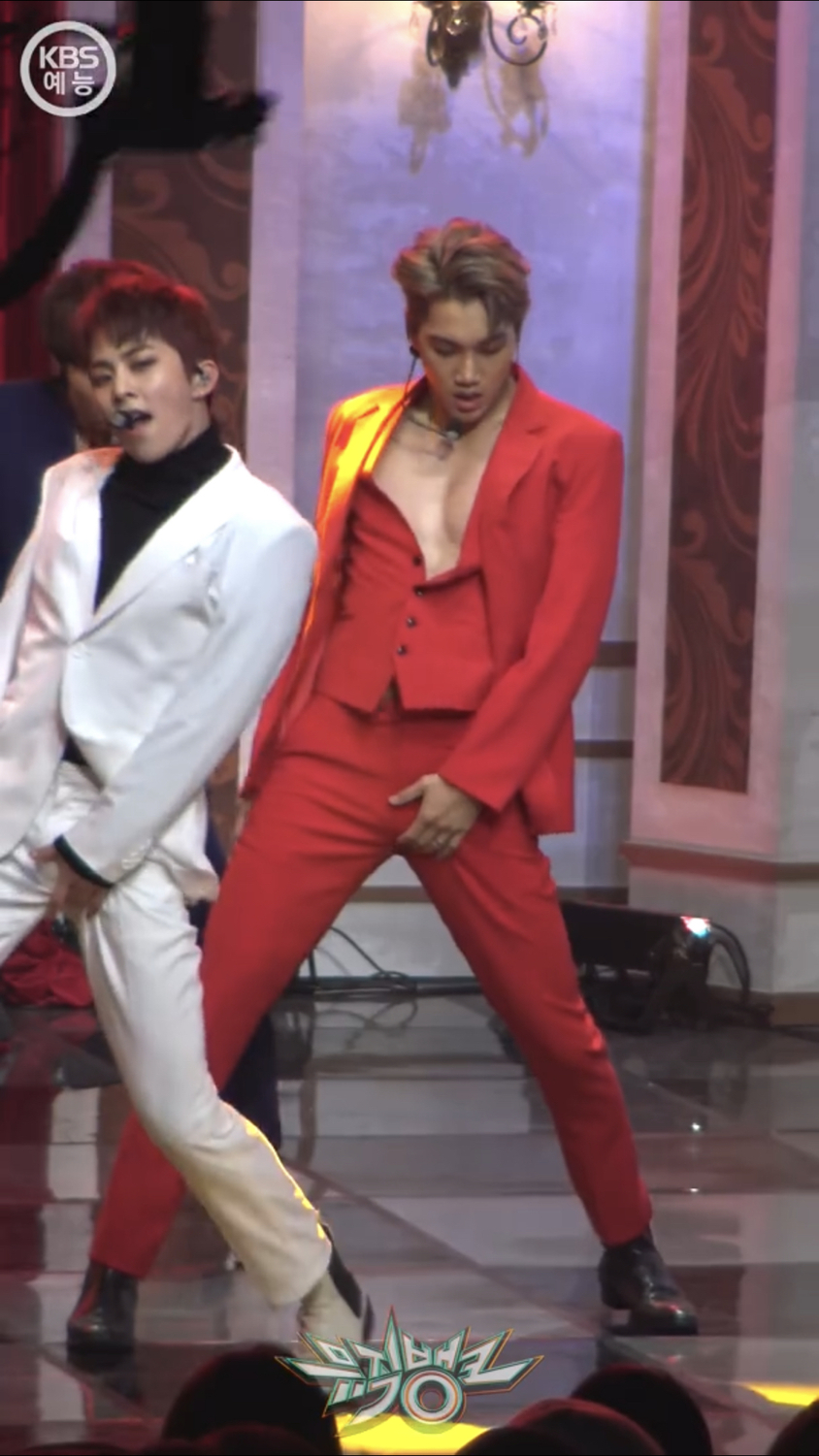 EXO KAI在《LOVE SHOT》的舞台表現，被粉絲稱為傳奇直拍，目前有500萬點閱率。 圖：截圖自YouTube