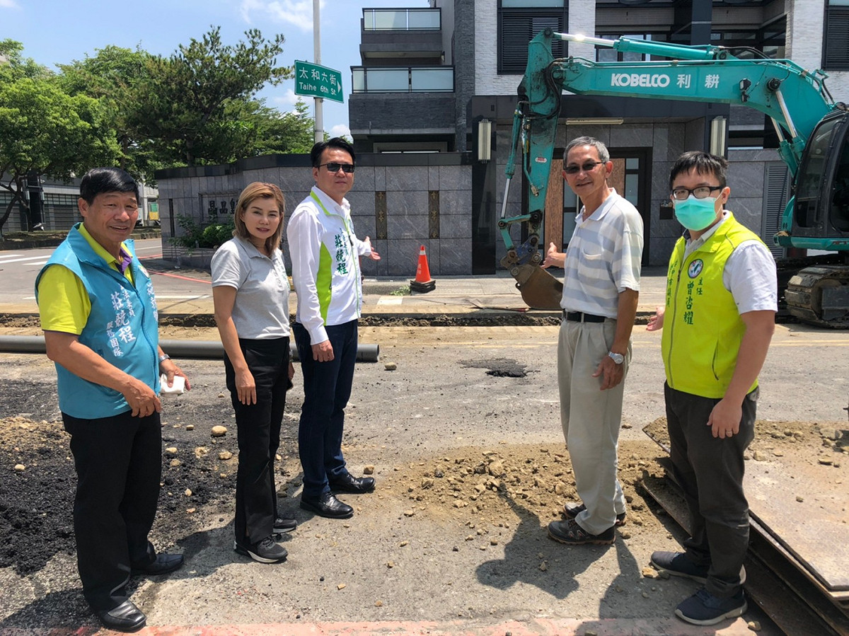 經立委莊競程、市議員曾朝榮爭取，廓子國小已經正式供電。 圖：莊競程服務處／提供