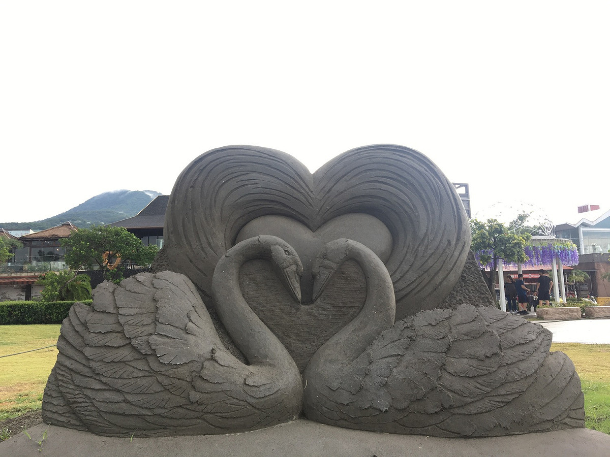 八里城市沙雕展中名為「美善天使」的沙雕。 圖：新北市水利局提供