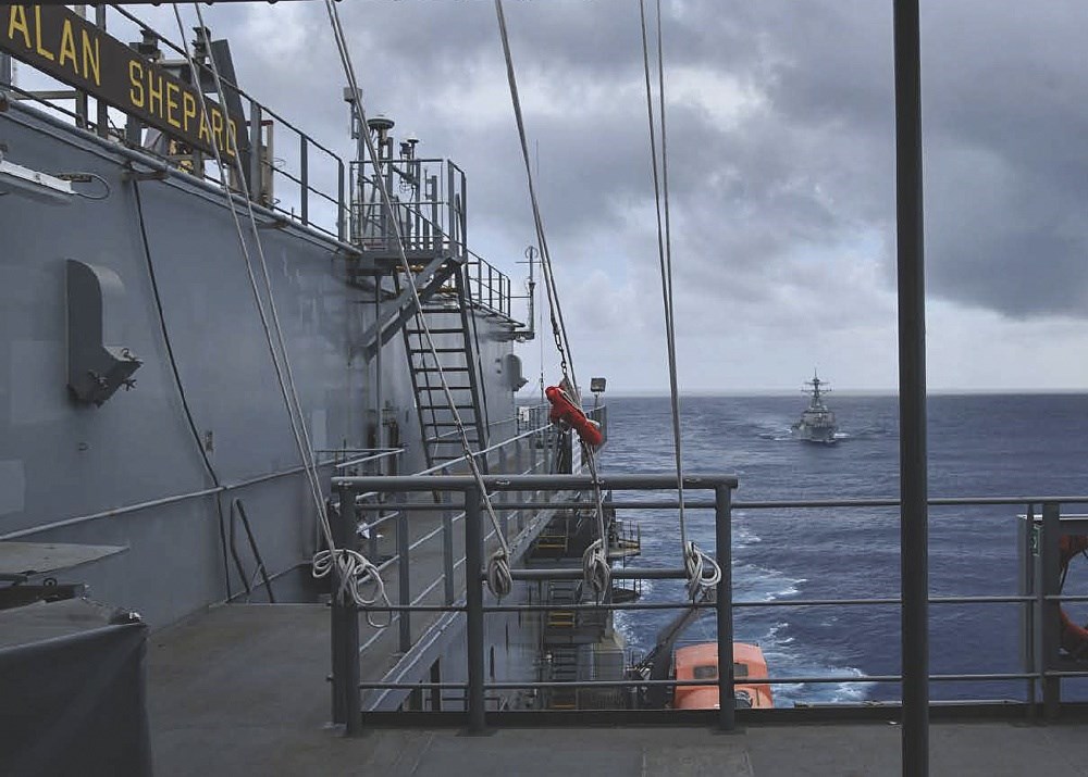 美軍一艘驅逐艦日前由北向南航經台灣海峽。（示意圖） 圖：取自facebook.com/7thfleet