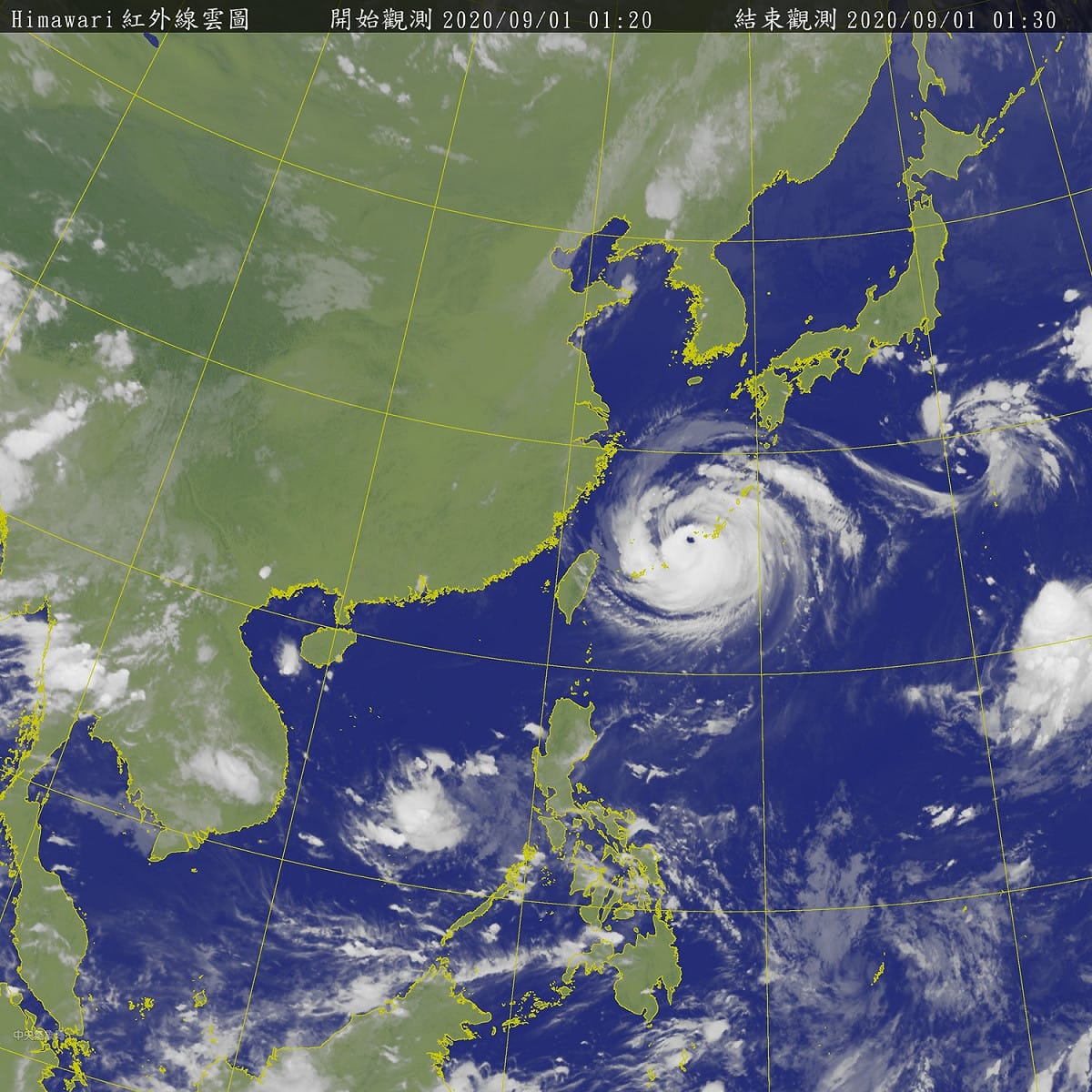 從衛星雲圖上可見，台灣東北上的中颱梅莎，颱風眼已開，清晰可見，今天北部、東北部將有閒歇性降雨與局部大雨發生。 圖：中央氣象局/提供