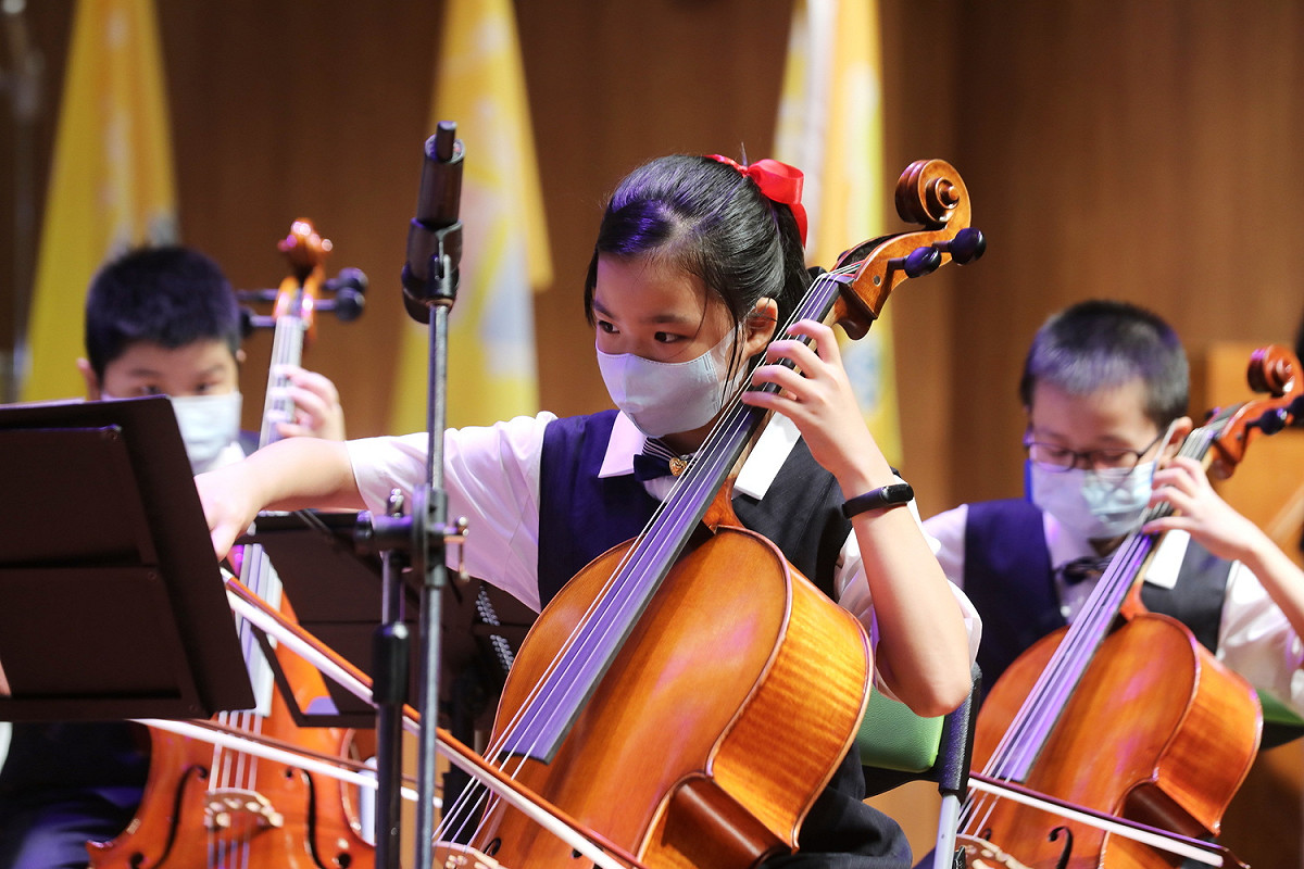 碧華國小學生們藉由美妙音樂聲為啟用典禮揭開序幕。 圖：新北市教育局提供