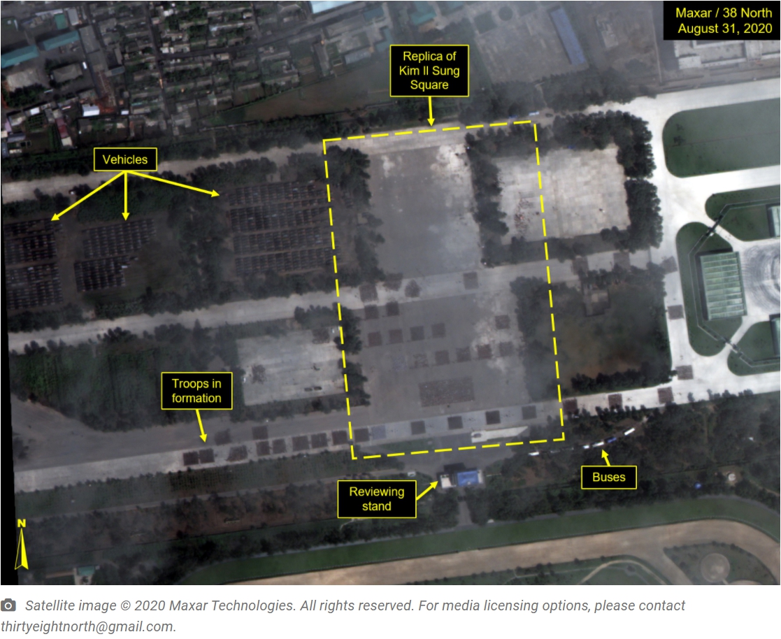 美國智庫北緯38度撰文報導北韓準備黨慶閱兵典禮，聚集大批軍力。 圖：擷取自38 North