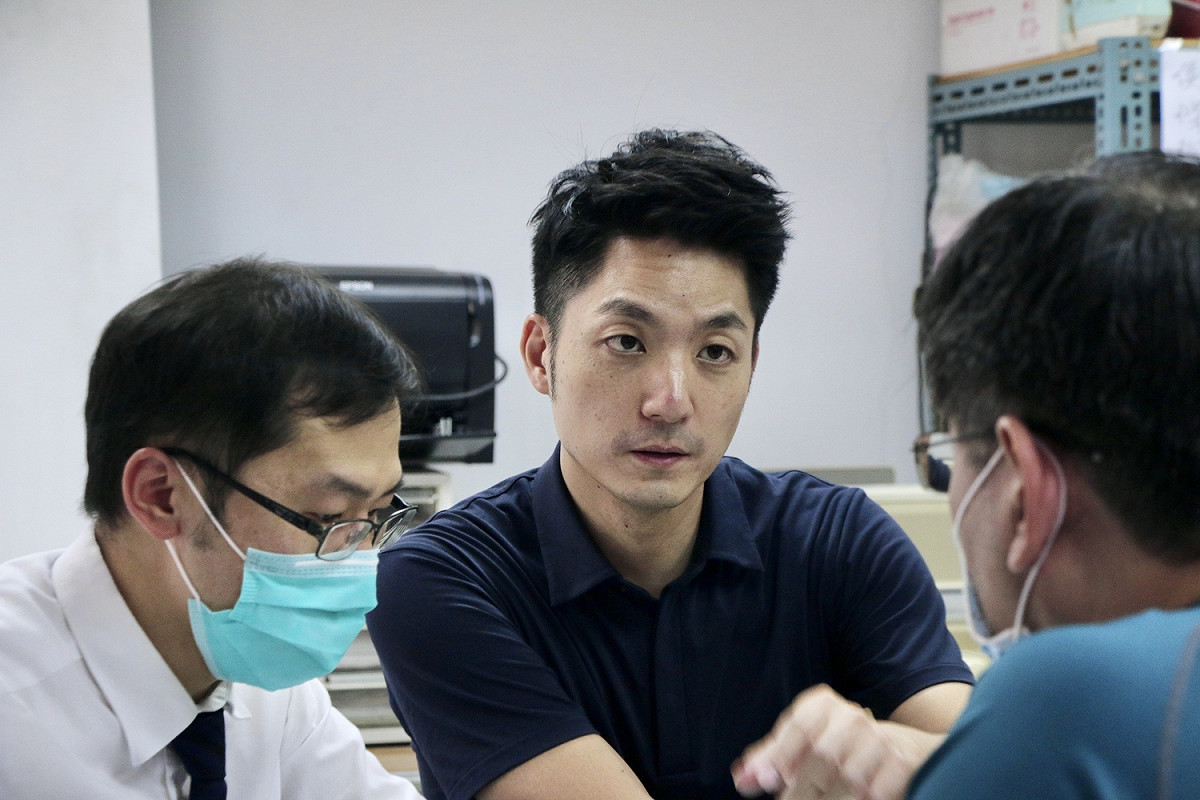 國民黨立委蔣萬安今成立設立首個跨區免費法律諮詢服務站。 圖：張斯綱辦公室 / 提供