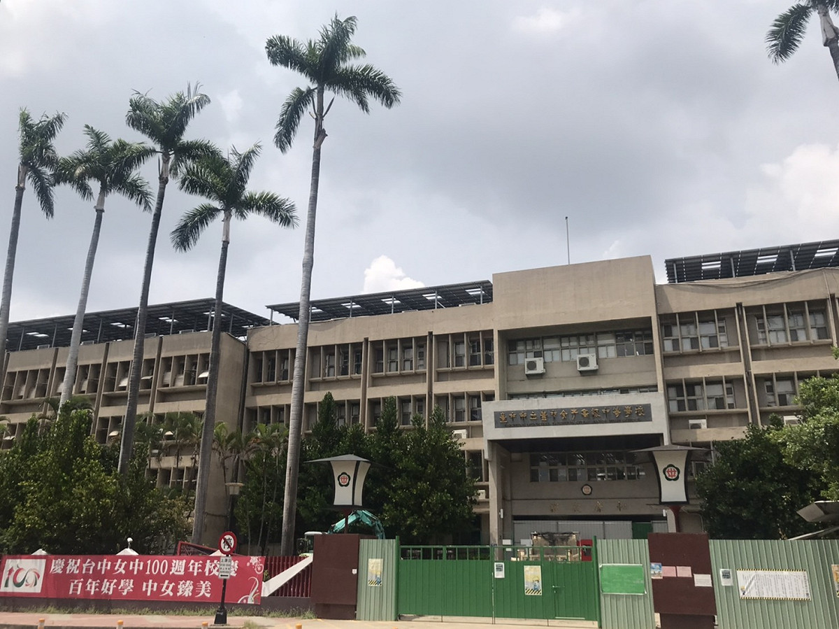 台中女中宿舍遭議員踢爆加裝人臉辨識系統。 市議員江肇國/提供