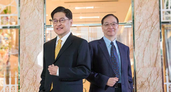 生華科董事長胡定吾(左)；生華科總經理(宋台生) 圖：取自生華科官方網站。