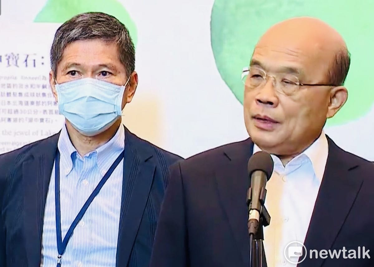 行政院長蘇貞昌（右）和文化部長李永得。 圖：謝莉慧/攝