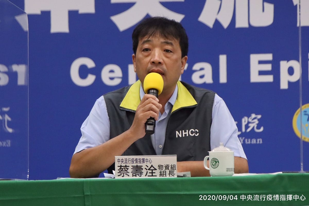 中央流行疫情指揮中心物資組組長蔡壽洤 。 圖：中央流行疫情指揮中心/提供