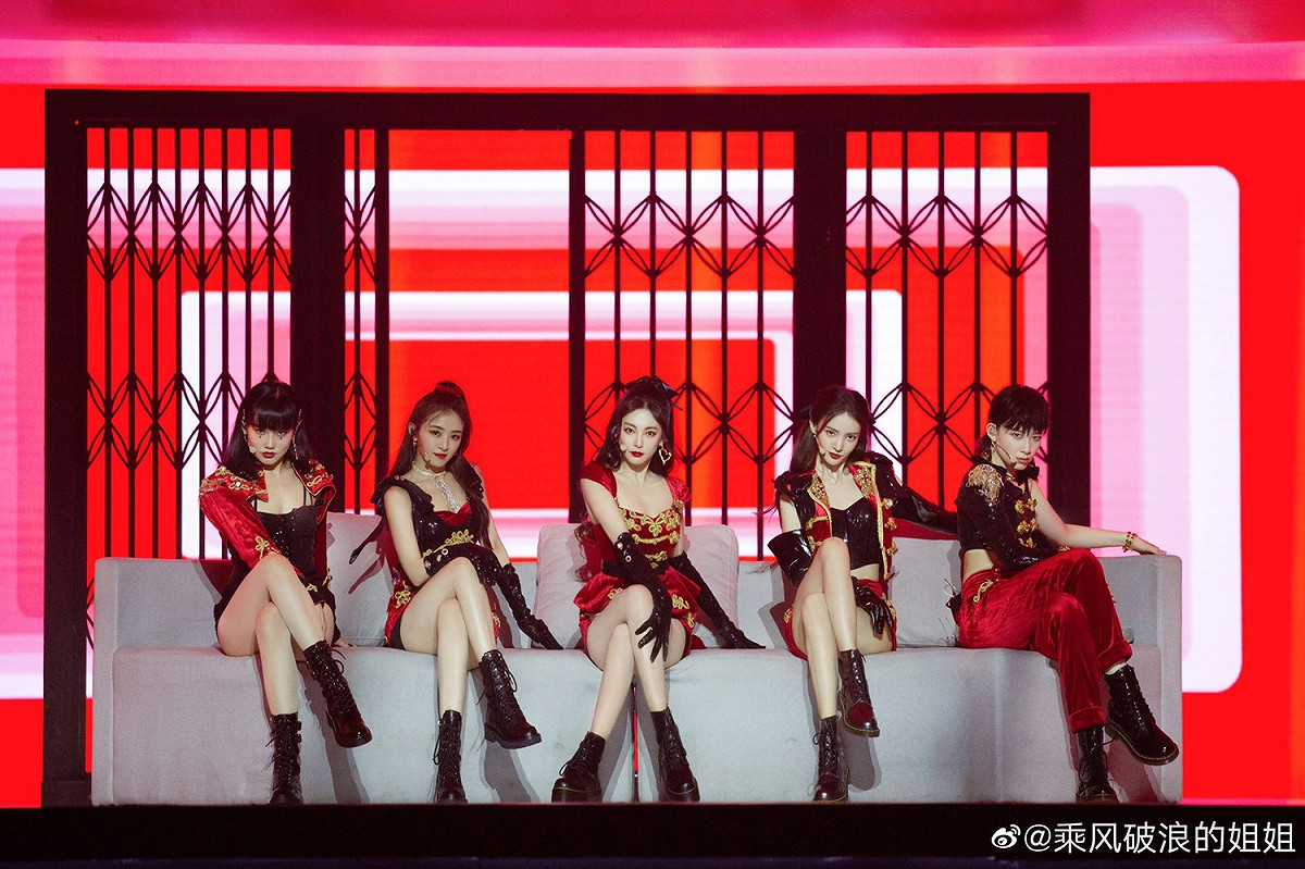 《Miss Back》被中國網友質疑抄襲《乘風破浪的姐姐》，超高的討論度也讓節目未播先紅。 圖：翻攝自微博