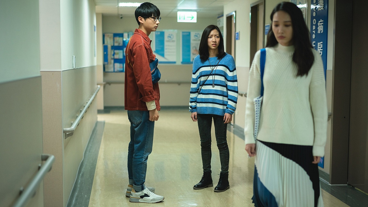 電影《可不可以，你也剛好喜歡我》由林鶴軒(左起)、陳妤、林映唯主演。 圖：華映娛樂/提供