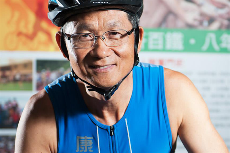 康軒集團董事長李萬吉自中國返台未依規定居家檢疫遭罰50萬。 圖：翻攝康軒集團官網
