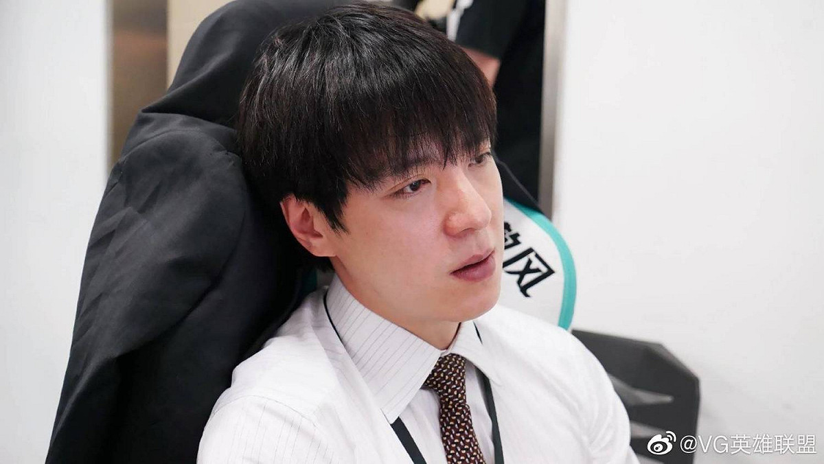 VG 戰隊宣布 kkOma 因為個人家庭因素，選擇離開戰隊返國 圖：翻攝自 VG 官方微博