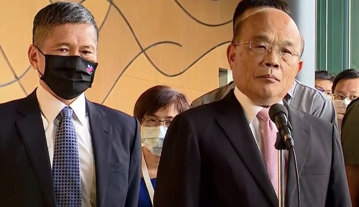 行政院長蘇貞昌今（11）天下午出席第44屆金鼎奬頒獎典禮前受訪。 圖：謝莉慧/攝