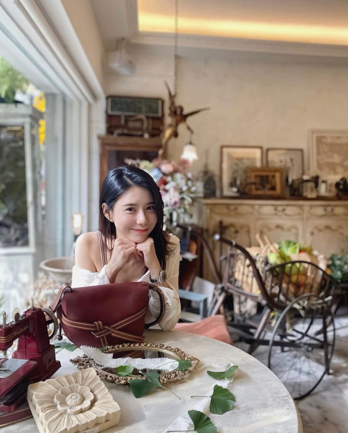 網美家家時常在IG分享生活及一些網美愛去的店家。 圖：翻攝Instagram