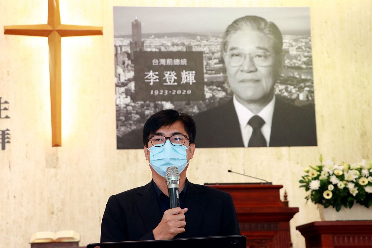 陳其邁在李登輝追思禮拜上承諾追隨阿輝伯腳步。 圖：高雄市政府/提供