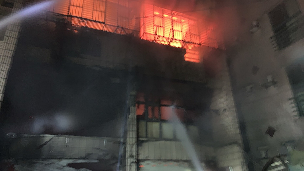 東海商圈氣爆現場。 台中市消防局/提供