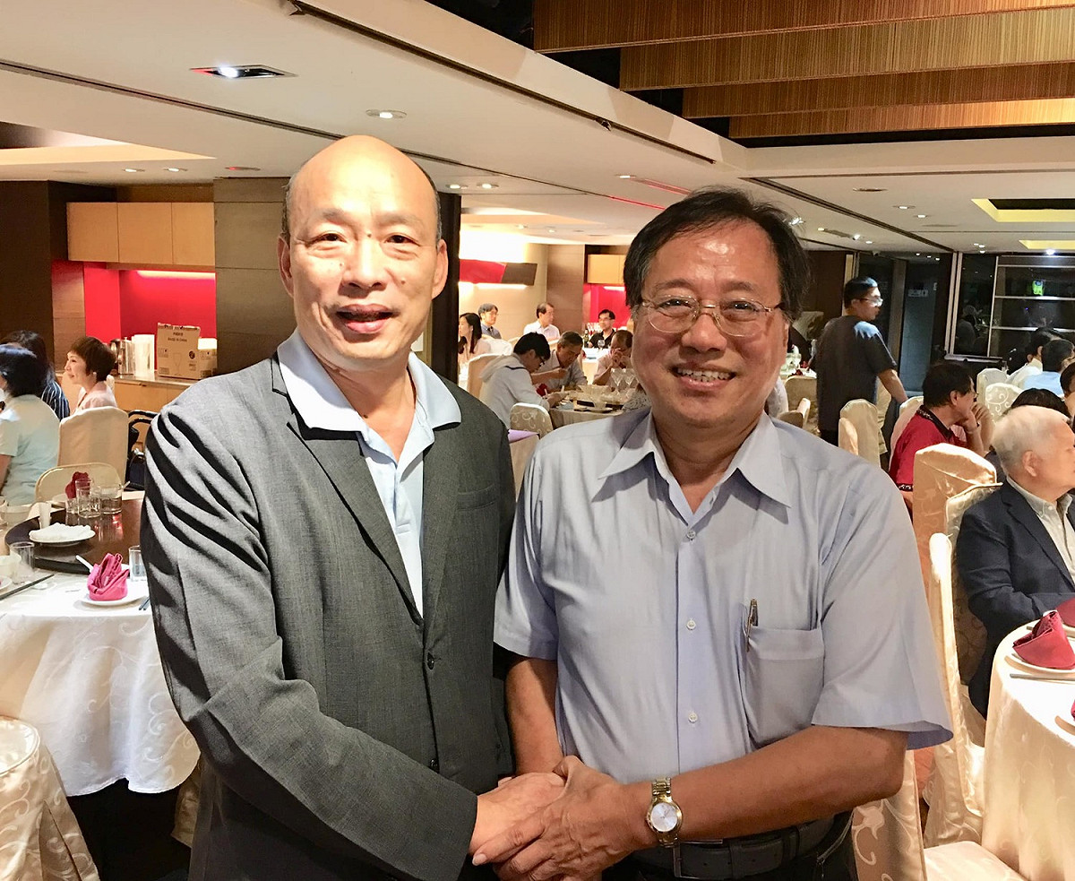 韓國瑜宴請國政顧問團隊，未來動向備受矚目。 圖：翻攝自李來希臉書