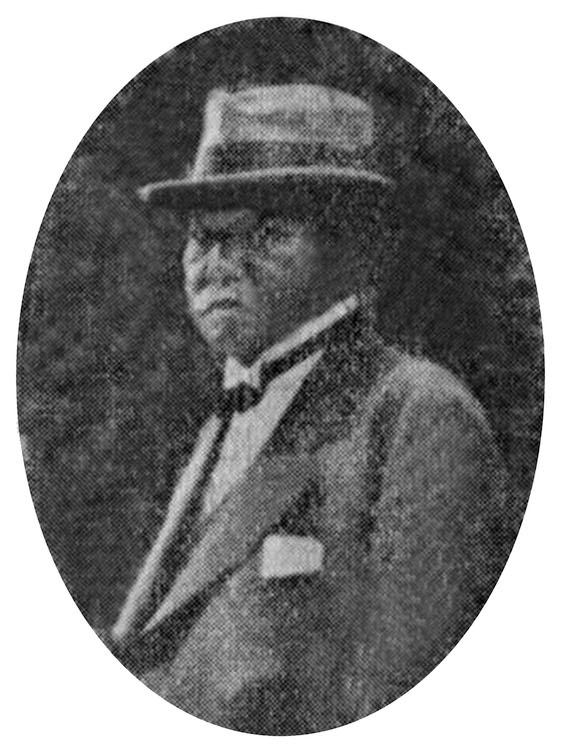 氏家匡介出生於1866年的岩手縣，1890年畢業於明治初期專門培養西醫的「東京醫學專門學校濟生學舍」，到1900年該校廢校為止共培養了近萬名「醫術開業」考試合格學生。氏家匡介在1896年來臺擔任「公醫」之後，持續留在臺灣發展超過40年。下方文件是1900年由總督府衛生課長加藤尚志具名，上呈給當時擔任民政長官的後藤新平，關於派任氏家匡介至臺中縣苗栗的「臺灣公醫」簽呈。加藤尚志除長期任職於衛生、醫療相關單位之外，還擔任過彰化廳長、臺北廳長等職務。（圖：國立臺灣圖書館／文：王佐榮） 圖：蒼璧出版