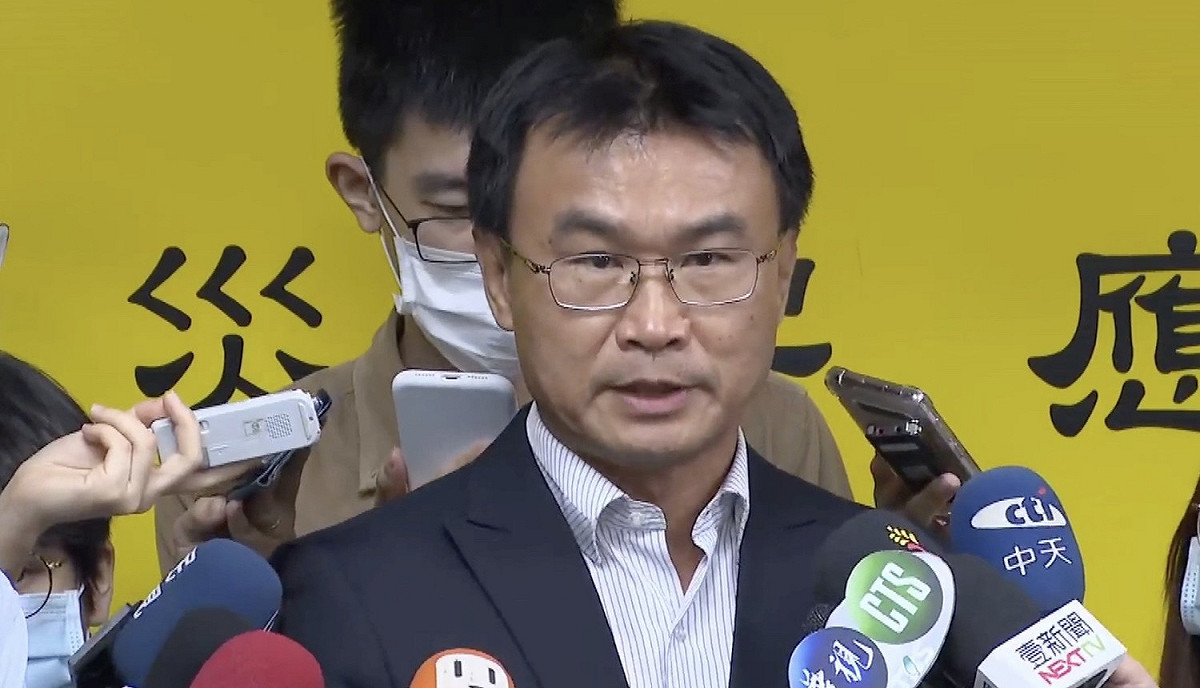 科學人下架廣告一事，讓外界傳聞台灣豬農可使用瘦肉精，讓陳吉仲親上火線特做說明。 圖：取自網路