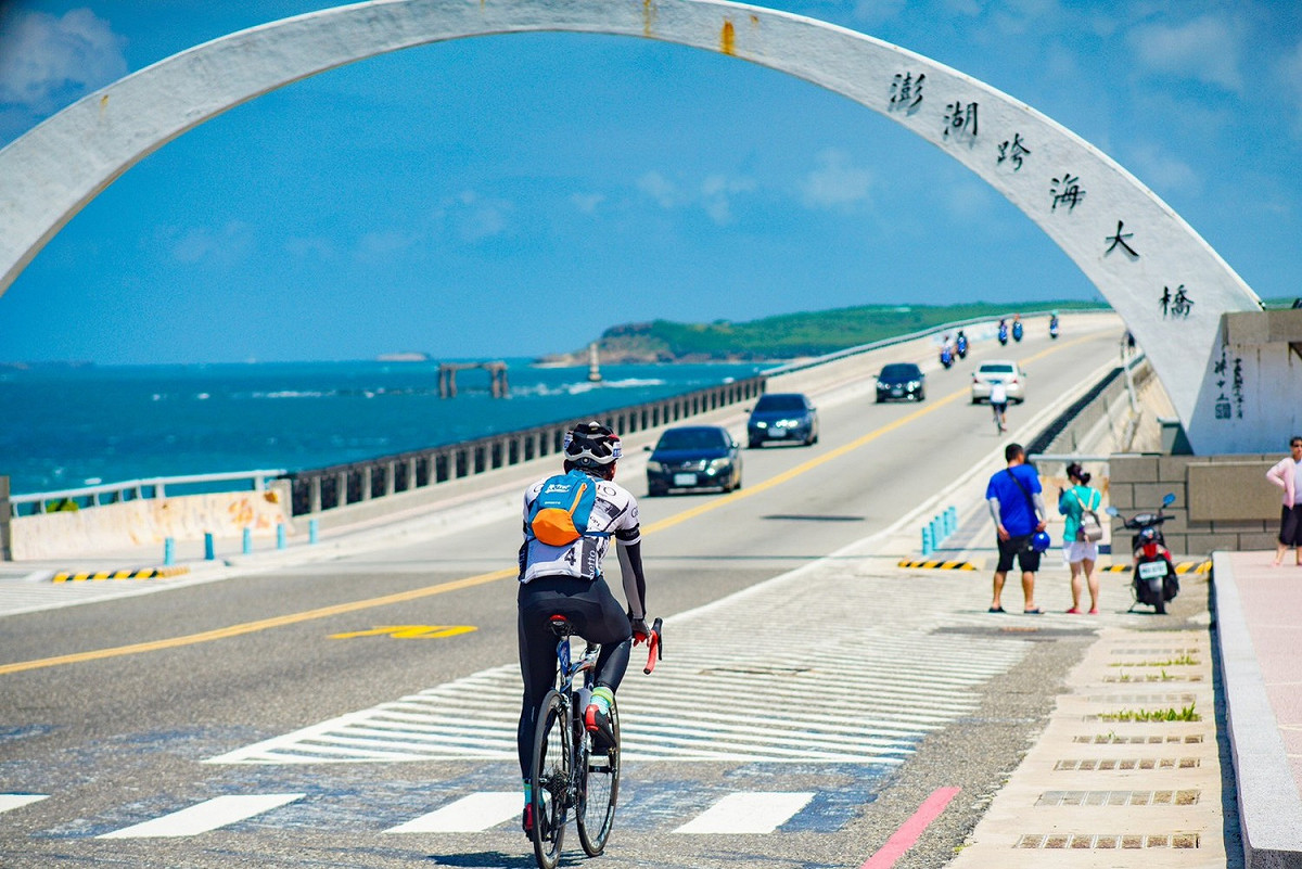 澎湖跳島101K自行車活動。 圖：觀光局／提供