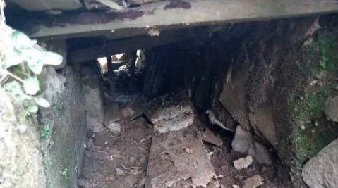 一名中國毒販死刑犯在印尼牢房挖洞，並利用汙水道系統逃獄。 圖 : 翻攝自北京新浪網