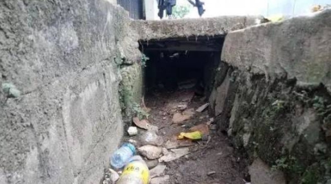 一名中國毒販死刑犯在牢房挖洞，並利用汙水道系統逃跑。 圖 : 翻攝自北京新浪網
