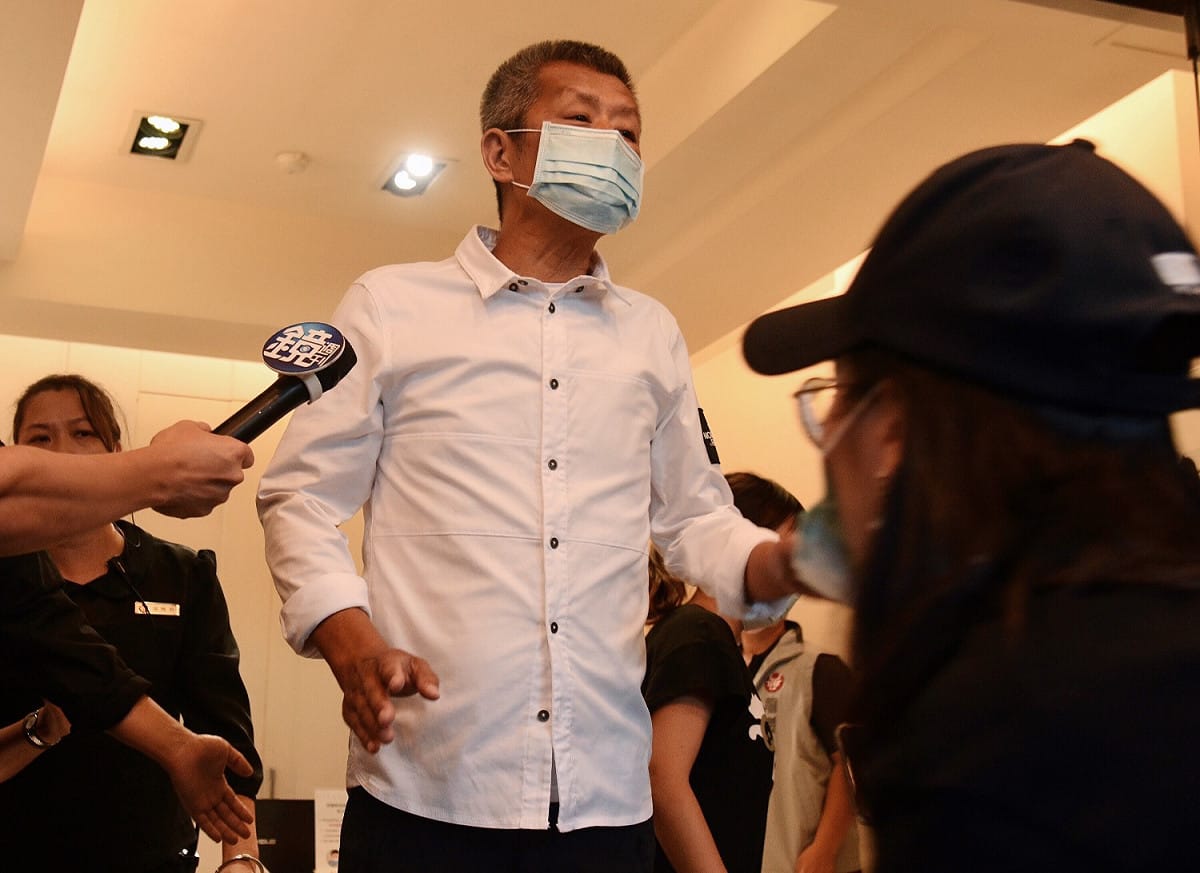 小鬼黃鴻升父親連3天到靈堂都未曾對外說些什麼，僅說謝謝而已，今天他透過滾石唱片告訴大家他的心情，字字句句令人鼻酸。 圖：楊瑾錚/攝