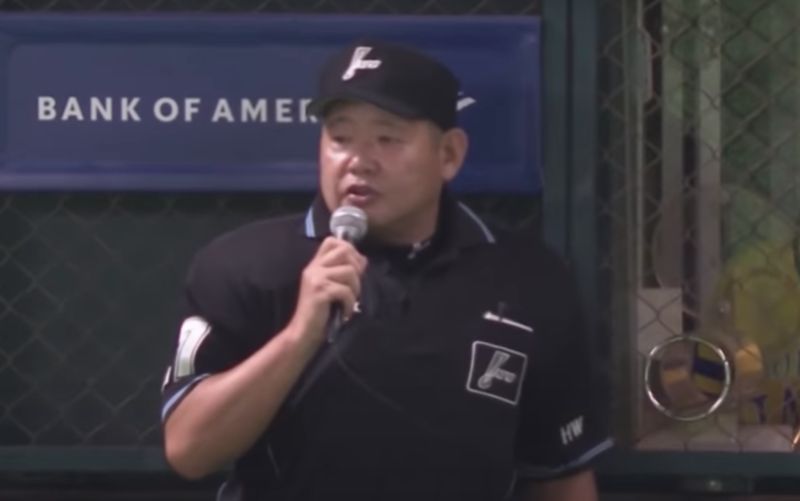 主審森健次郎判決勇敢。 圖／取自太平洋聯盟TV