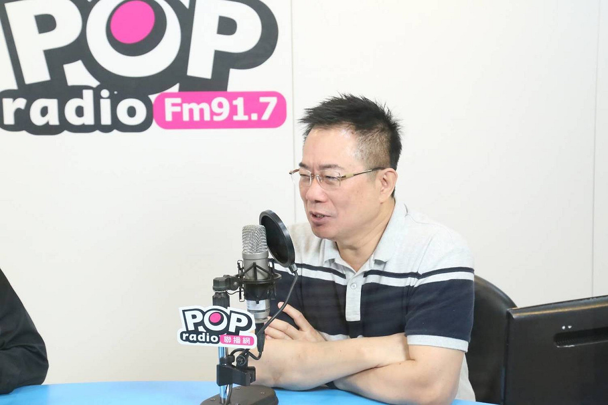 國民黨前副秘書長蔡正元接受電台專訪。 圖：《POP撞新聞》/提供