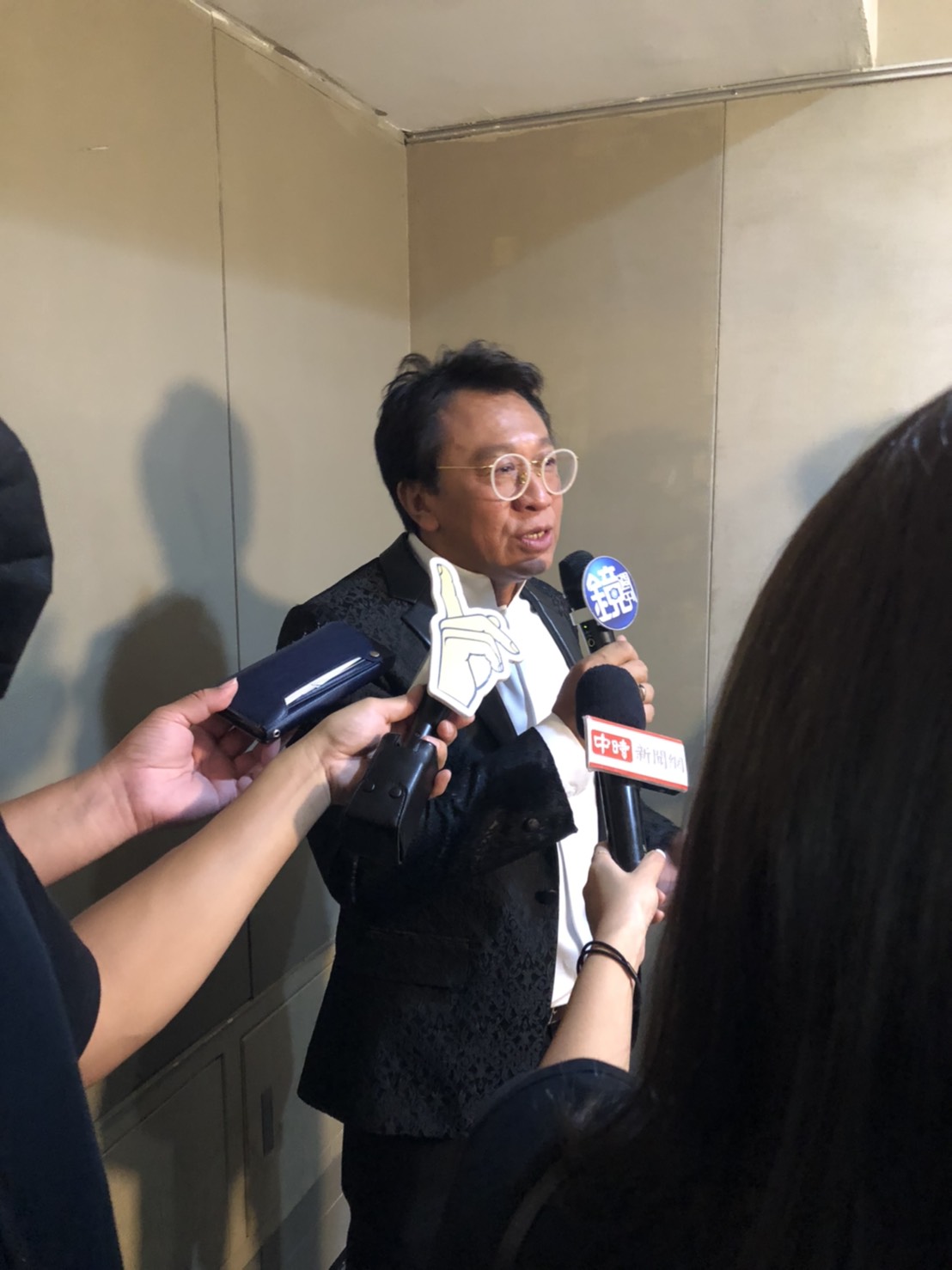 52歲資深演員游安順，今晚連獲迷你劇集(電視、電影)男配角、男主角兩項大獎。 圖：楊瑾錚/攝