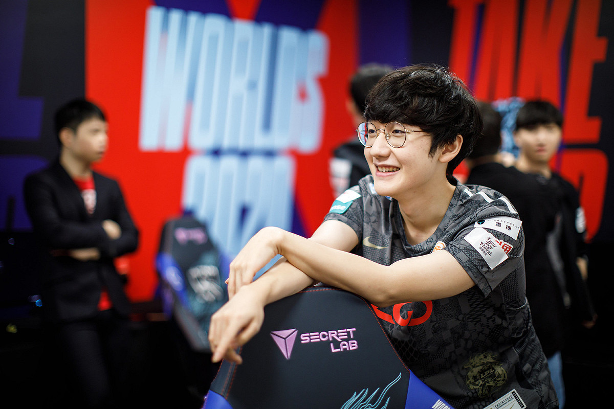 LGD雖然取得1勝3負成績，被自家賽區粉絲罵翻，但他們照樣在昨日擊敗V3，將於29日下午再戰R7，嘗試洗刷恥辱。 圖：翻攝自LOL Esports photo flickr