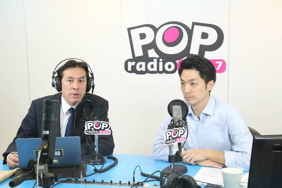 國民黨立委蔣萬安接受廣播節目專訪。 圖：《POP撞新聞》/提供
