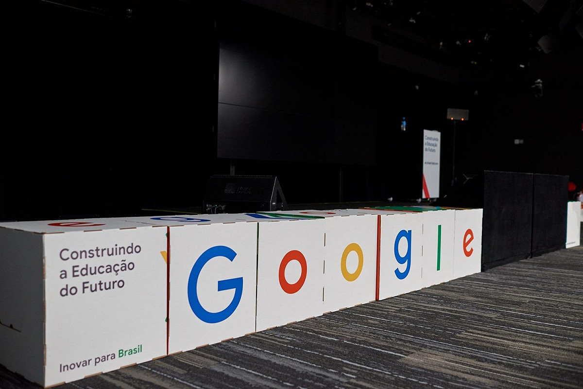 Google官方宣布，明年起將嚴格執行「Google稅」規定。 圖：取自Google for Education臉書