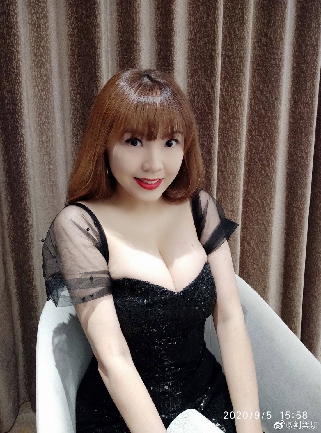 劉樂妍今天在微博發文，力挺歐陽娜娜。 圖：翻攝微博