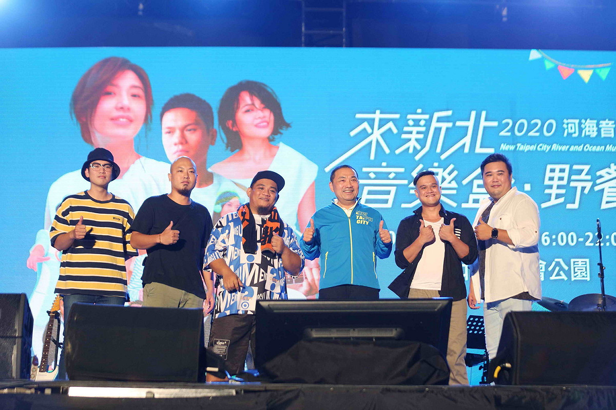 侯友宜歡迎市民朋友一起來參加音樂祭。  圖：新北市新聞局提供