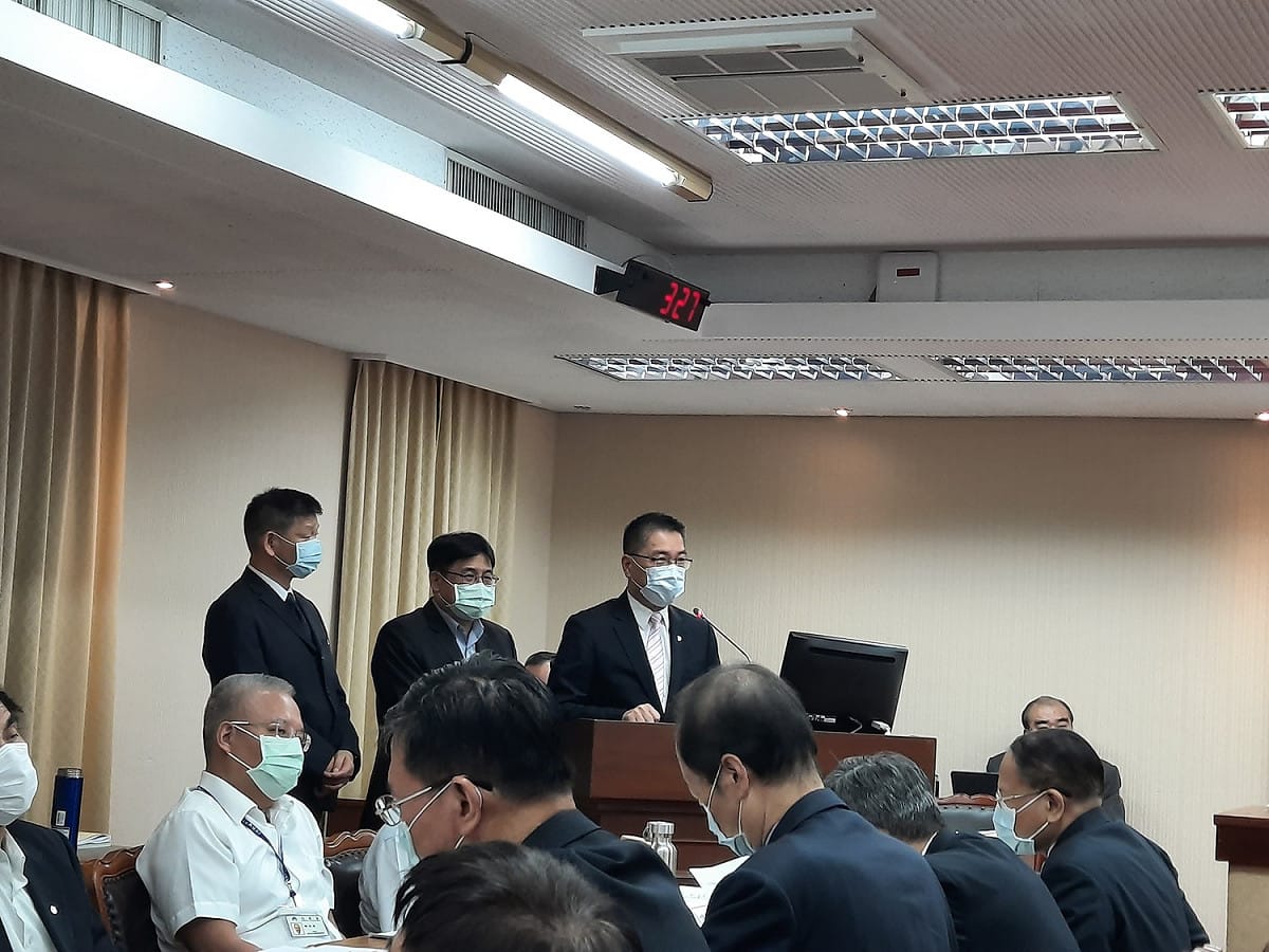 內政部長徐國勇在立法院接受質詢。 圖 : 陳佩君 / 攝