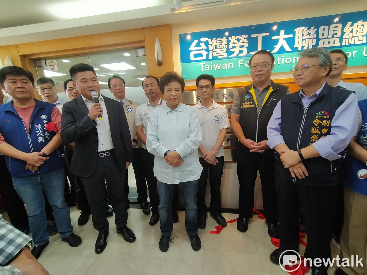 前立委顏寬恒代表國民黨主席江啟臣到場祝賀。 圖：唐復年／攝
