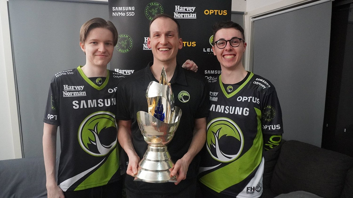 代表 OPL 賽區出征本屆《英雄聯盟》的 Legacy Esports 發布推特曬最後一屆 OPL 冠軍獎盃 圖：翻攝自 Legacy Esports 官方推特