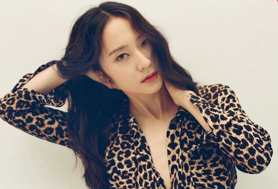 f(x)成員Krystal今日宣布不和SM娛樂續約，正式離開待了11年的老東家。 圖：翻攝自Krystal IG