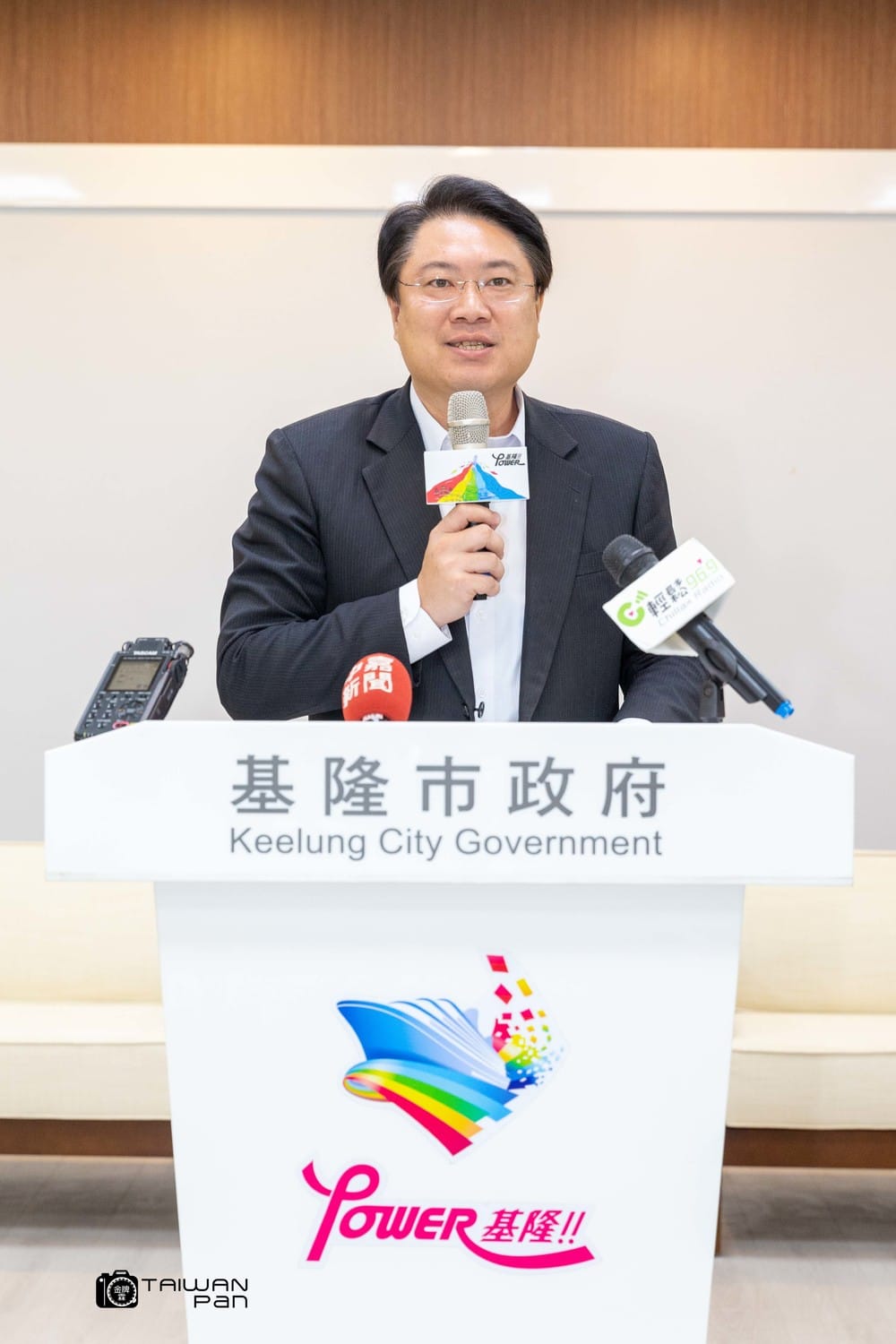 基隆市長林右昌下午將出席交通部舉辦北北基軌道路網政策溝通平台。 圖：基隆市政府 / 提供