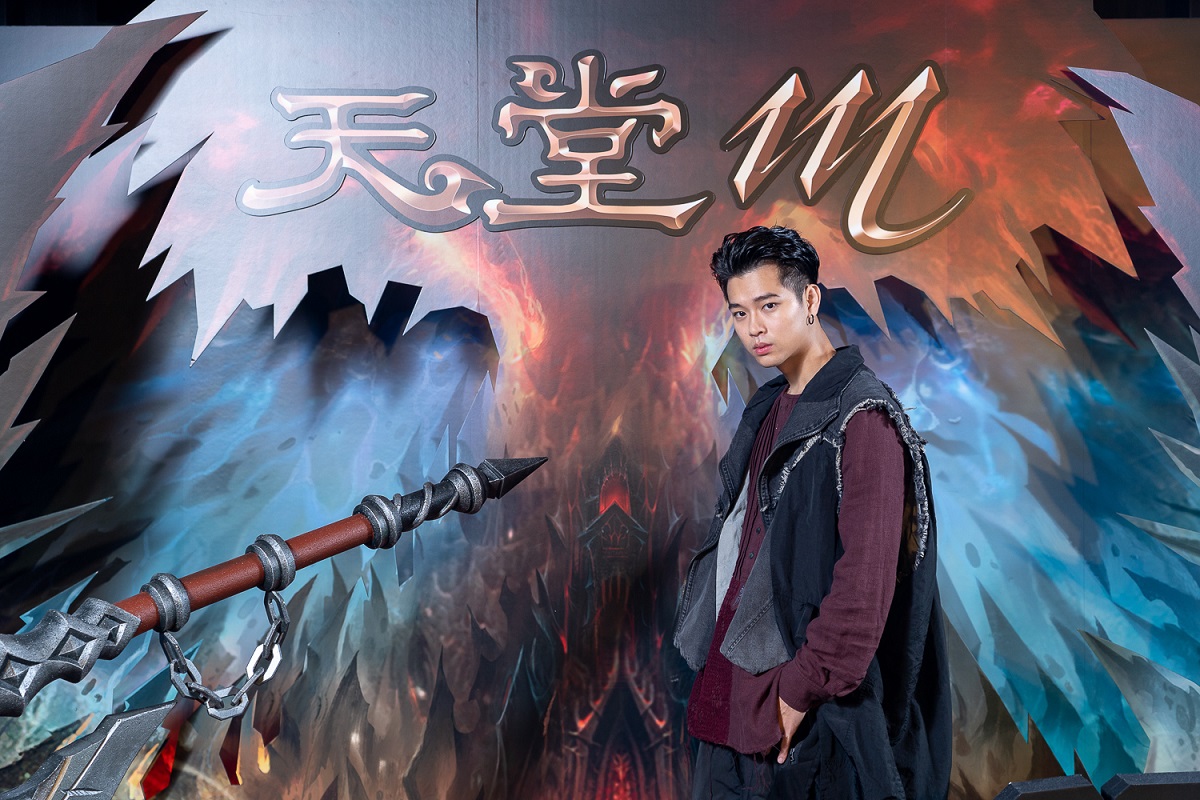 《天堂M》「狂戰士」形象代言人高爾宣首次代言手遊。 圖：遊戲橘子／提供