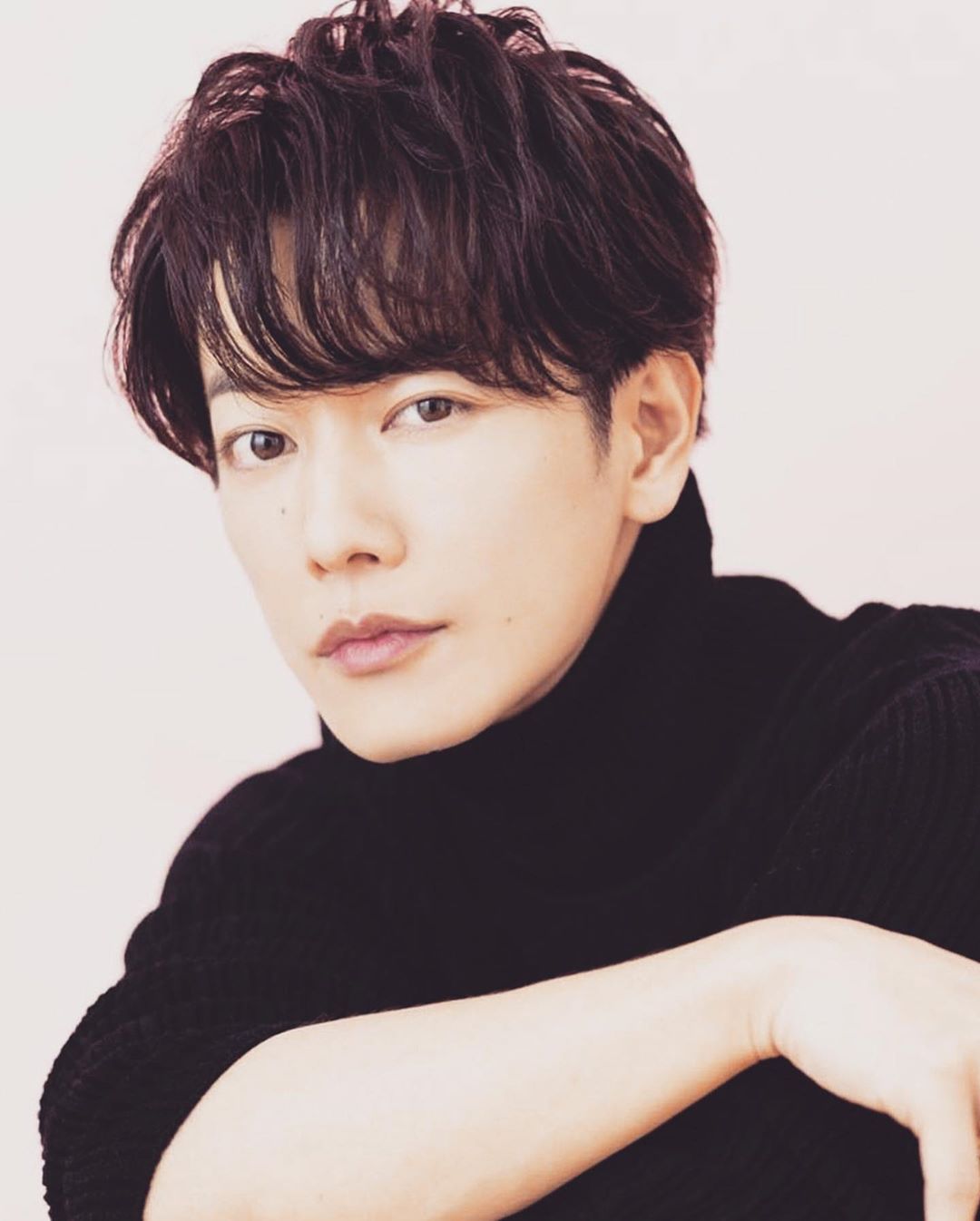 日本人氣演員佐藤健被票選最適合演出《鬼滅之刃》真人版。 圖：翻攝自satohtakeru_fan IG