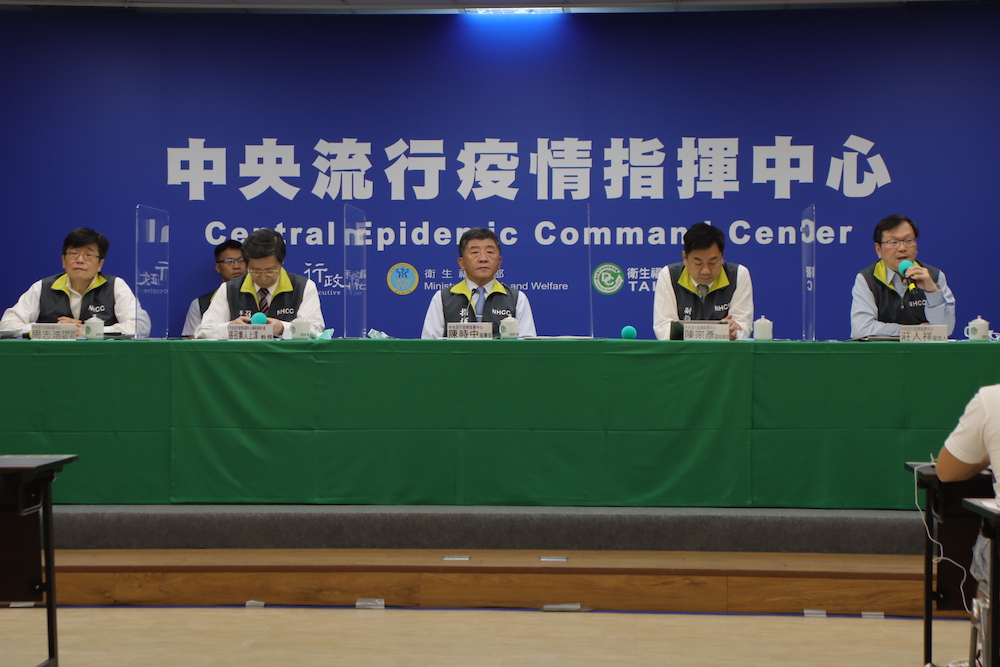中央流行疫情指揮中心說明新增武漢肺炎病例。 圖：中央流行疫情指揮中心/提供