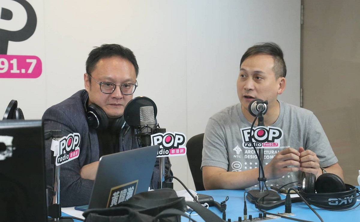 韓國瑜前幕僚鄭照新、葉元之接受電台專訪。 圖：《POP撞新聞》/提供