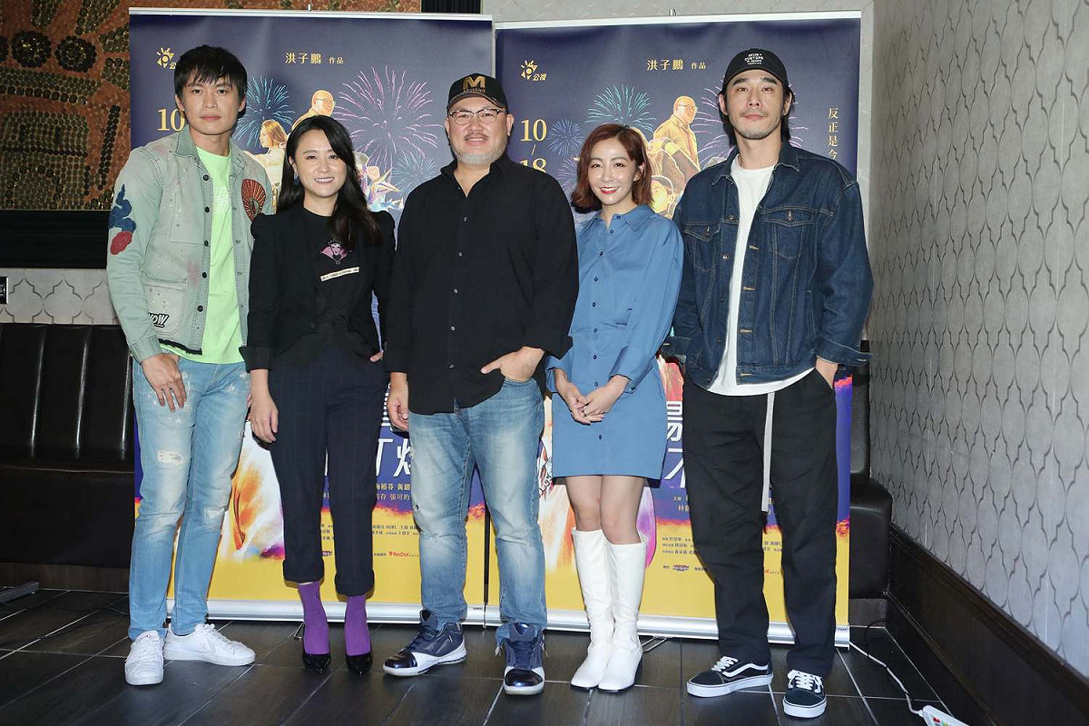 黃鐙輝(左起)、海裕芬、劉亮佐、林雨葶、黃騰浩出席公視人生劇展《陽光電台不打烊》媒體茶敘記者會。 圖：公視/提供