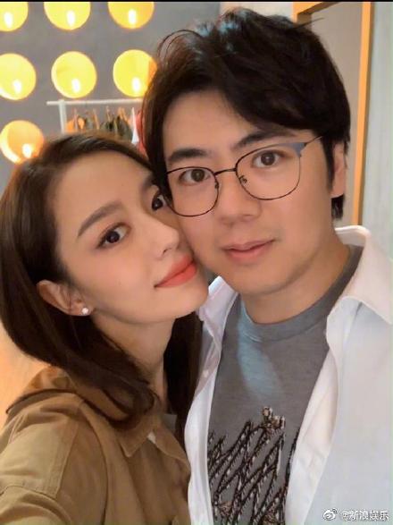 朗朗與吉娜夫婦。 圖：翻攝自新浪娛樂微博
