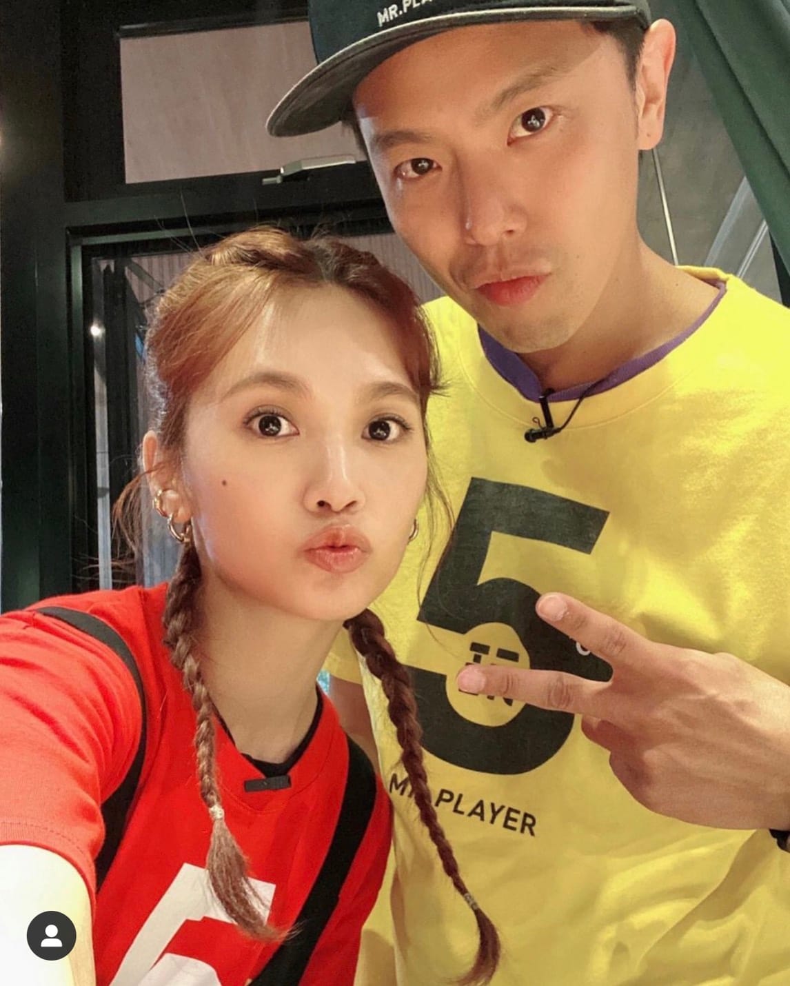楊丞琳(左)與小鬼黃鴻升(右)情同家人。 圖：翻攝Instagram