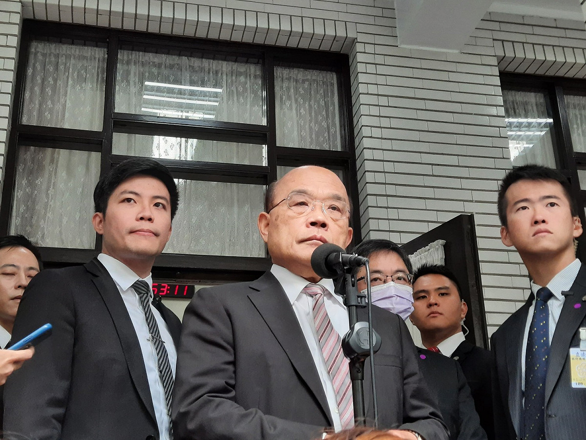 針對中天換照案，蘇貞昌強調，行政院尊重、也不會介入。 圖：陳佩君／攝