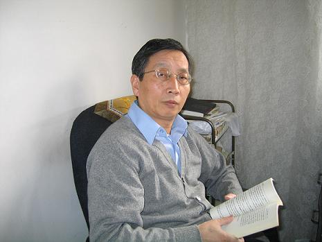 對於中國近來頻頻擾台，引起外界注目，然而中國問題政論家胡平卻認為，中國目前根本不太可能武力攻台。 圖：翻攝自huping.net/hp/網站（資料照）