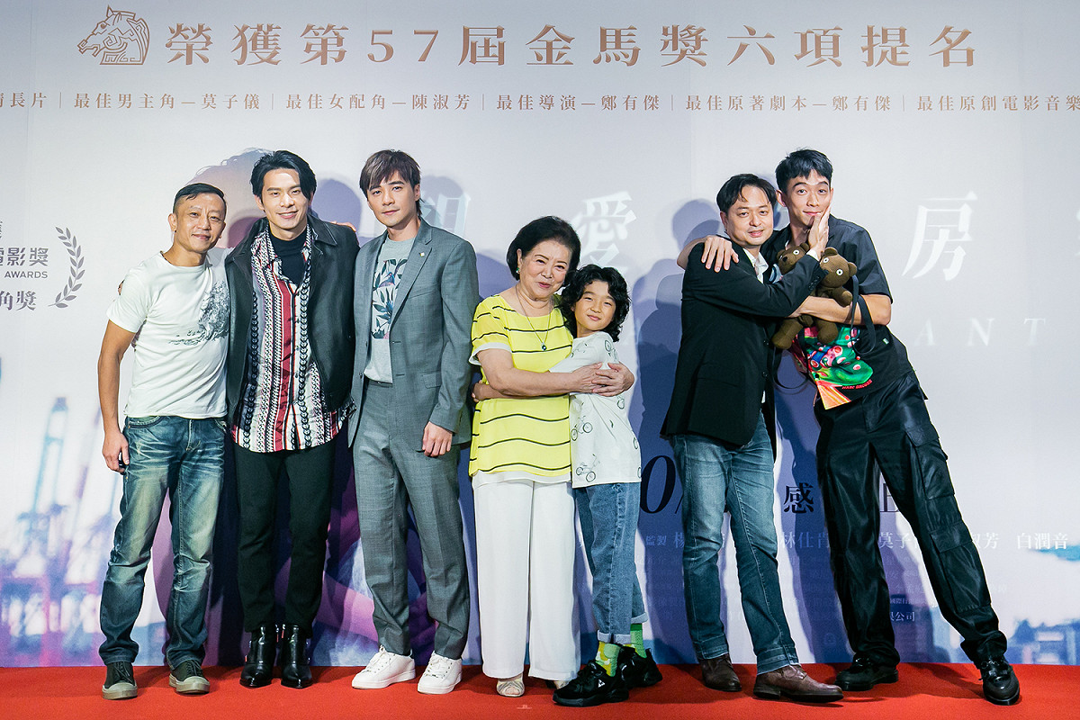 《親愛的房客》監製楊雅喆(左起)、演員姚淳耀、是元介、陳淑芳、白潤音、導演鄭有傑、演員王可元，出席首映典禮。 圖：牽猴子整合行銷/提供
